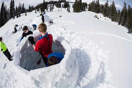 بناء Igloos